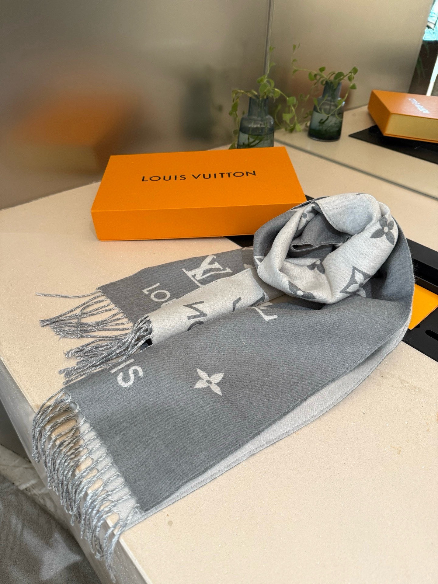 l0*is V*t0n monogram scarf 35x185cm