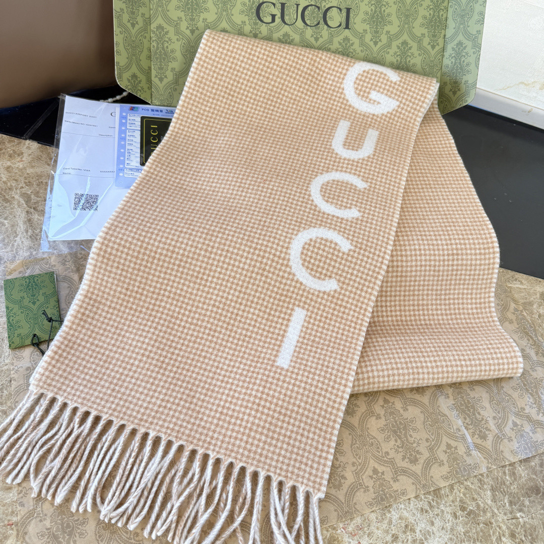 G*u*i scarf 30x180cm 100%cashmere