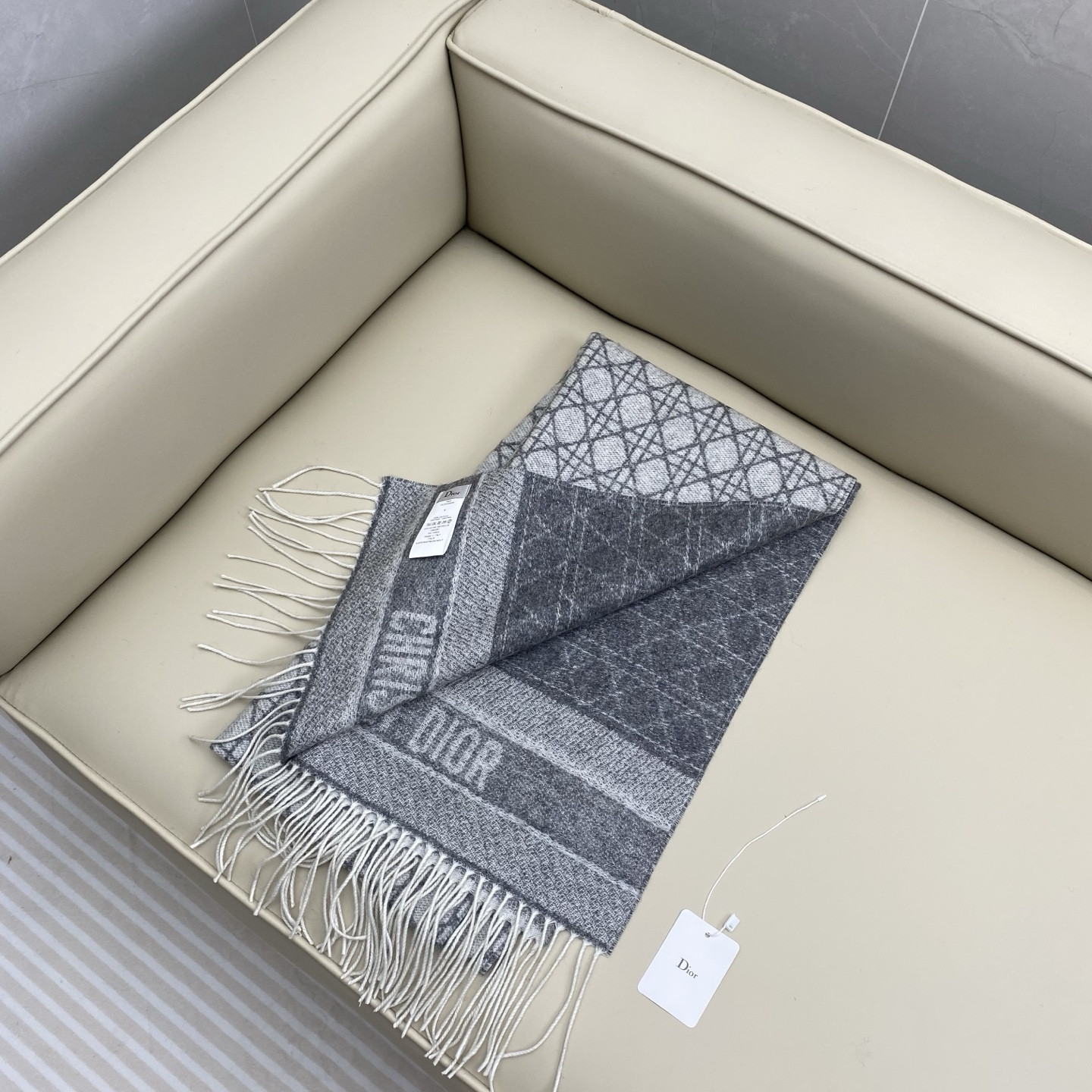 D*or cannage scarf 220x45cm 67% cashmere 43% virgin wool