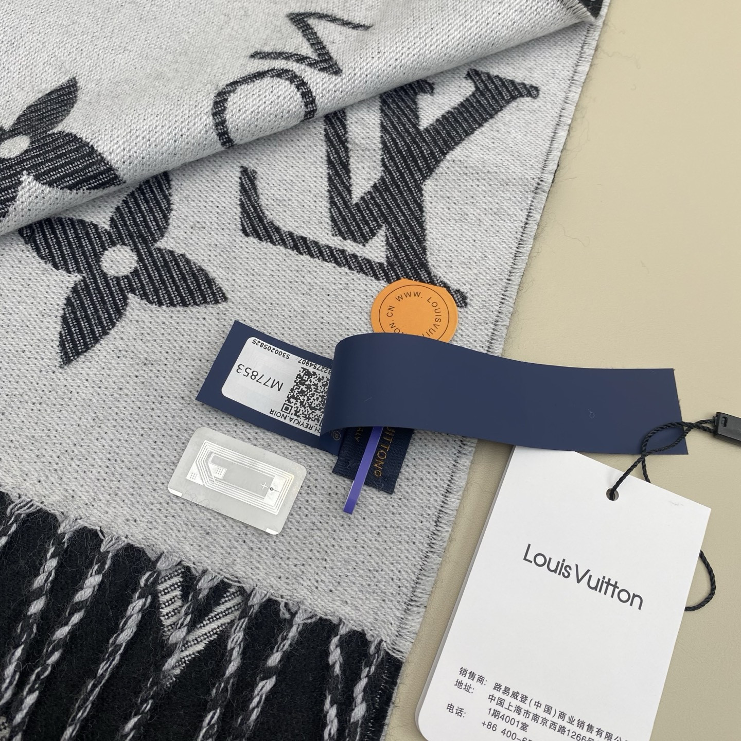 l0*is V*t0n scarf 34x186cm 100% sheep wool