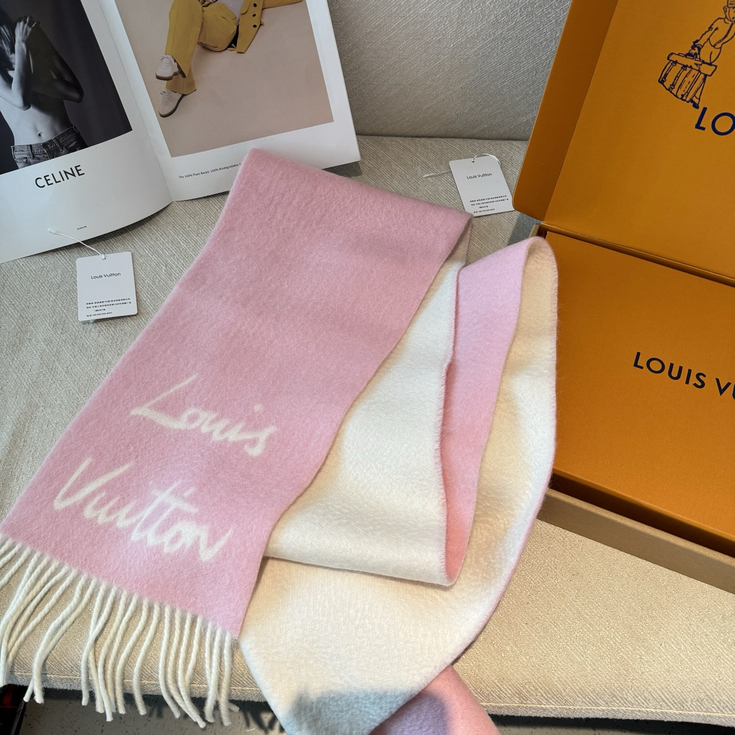 l0*is V*t0n scarf 25x220cm