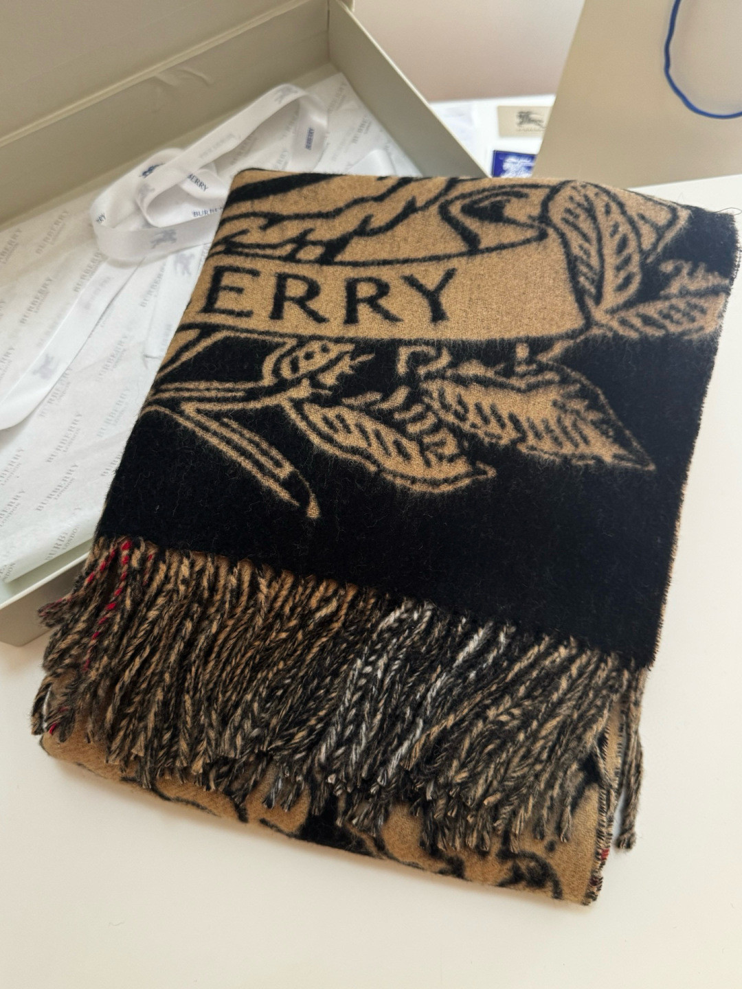 B**rry wide reversible stormy knight scarf 50x210cm