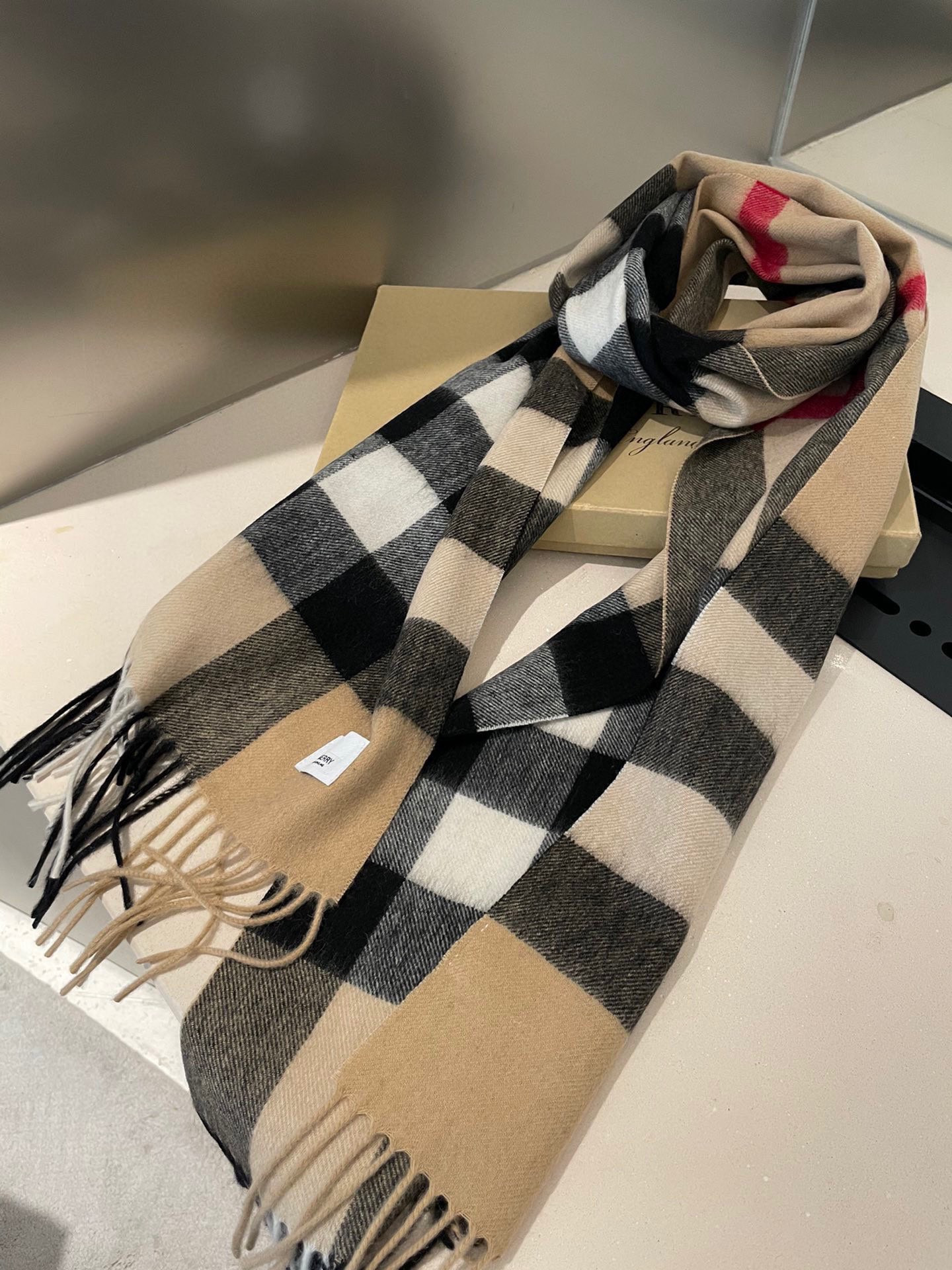 B**rry scarf 35x180cm