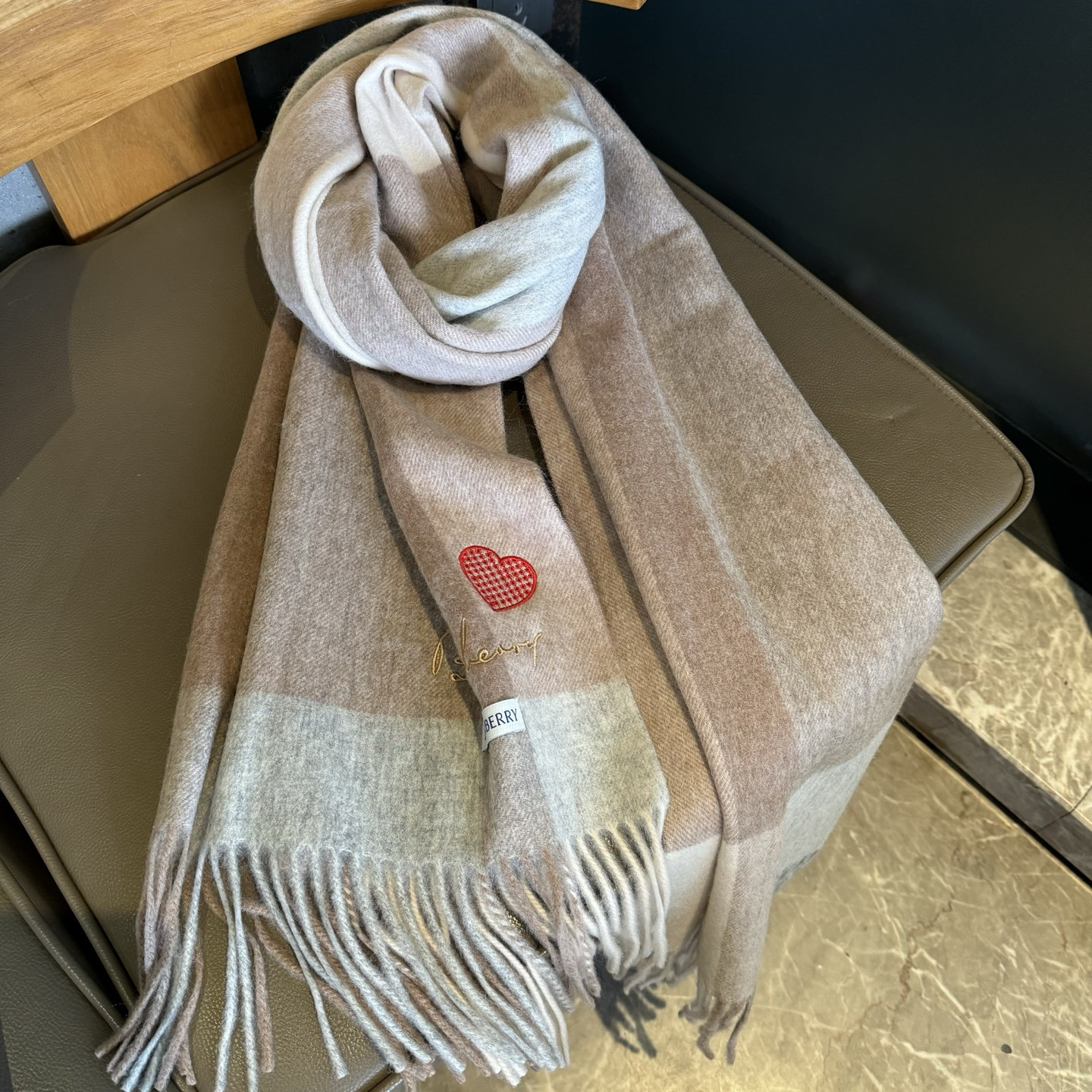 B**rry scarf 60x180cm 100% lambswool