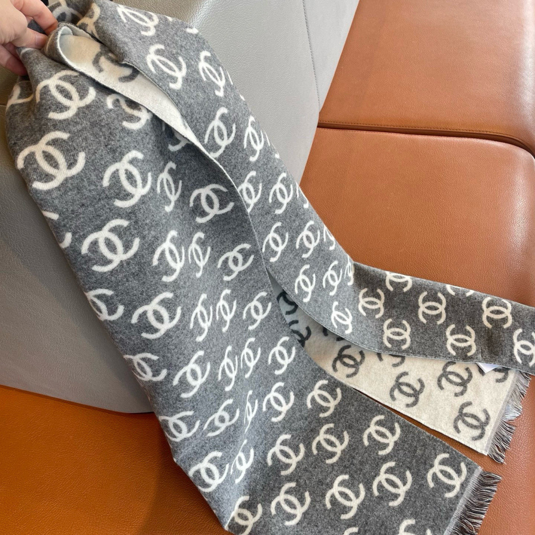 Ch*el scarf 35x180cm 95% wool 5% cashmere