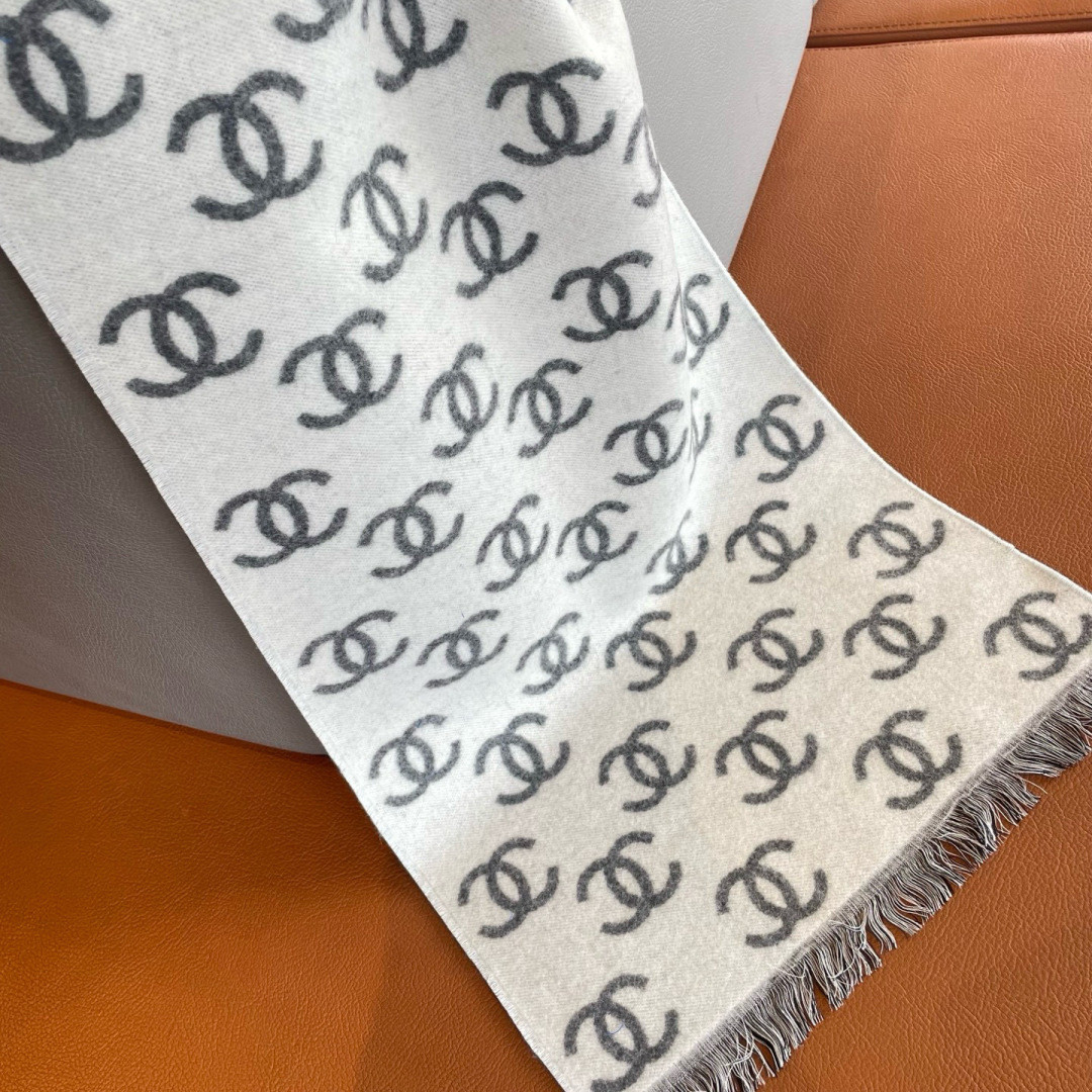 Ch*el scarf 35x180cm 95% wool 5% cashmere