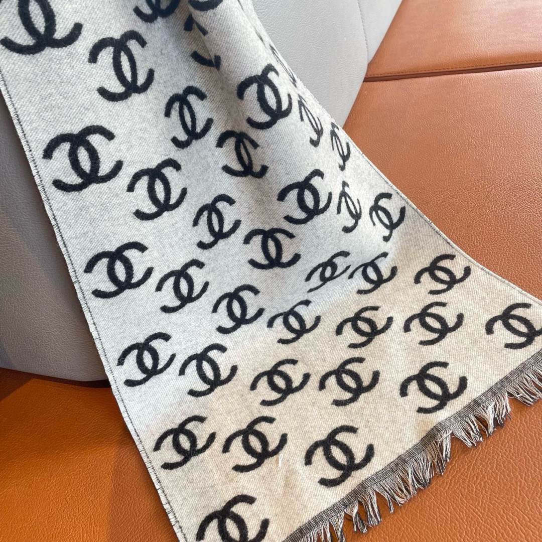 Ch*el scarf 35x180cm 95% wool 5% cashmere