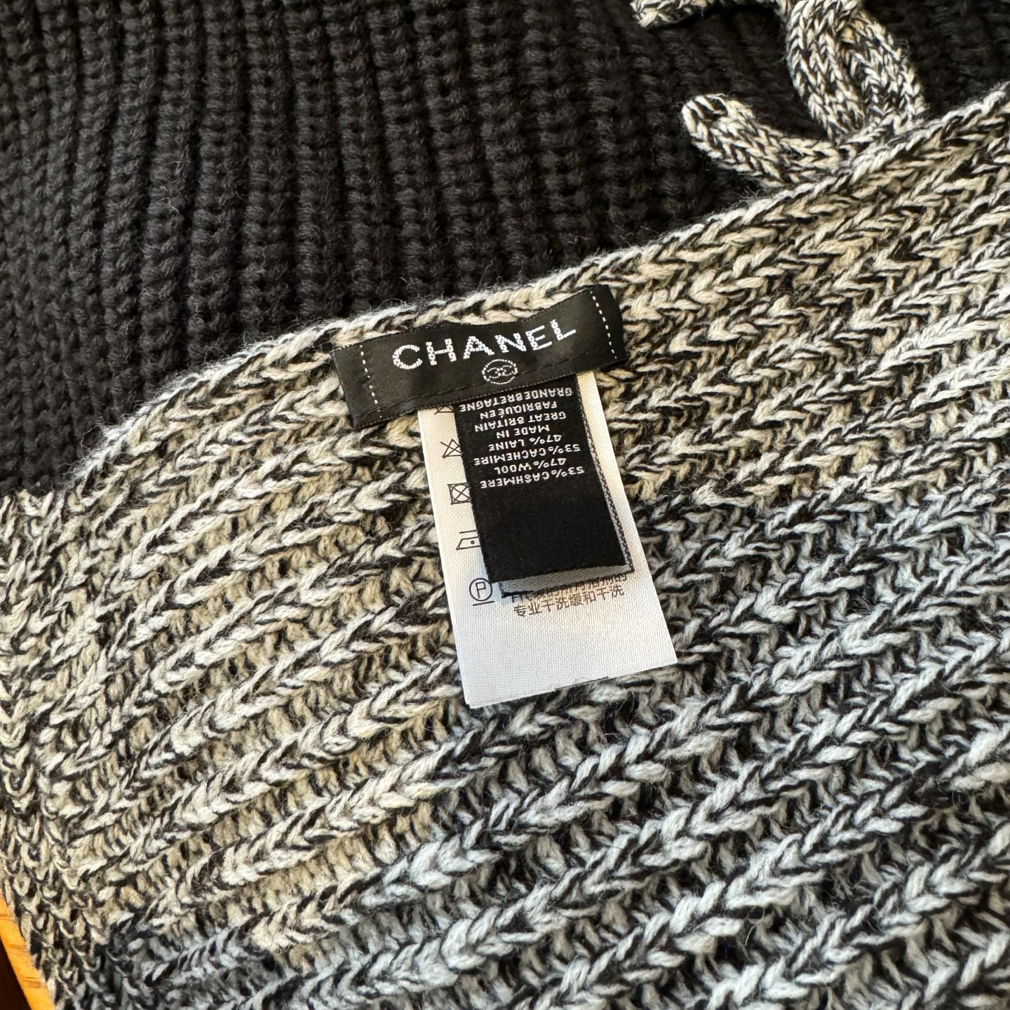 Ch*el scarf 30x200cm 100% cashmere