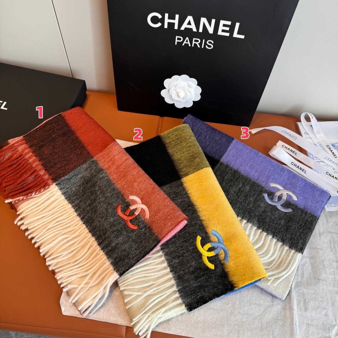 Ch*el scarf 30x200cm 100% lamb's wool