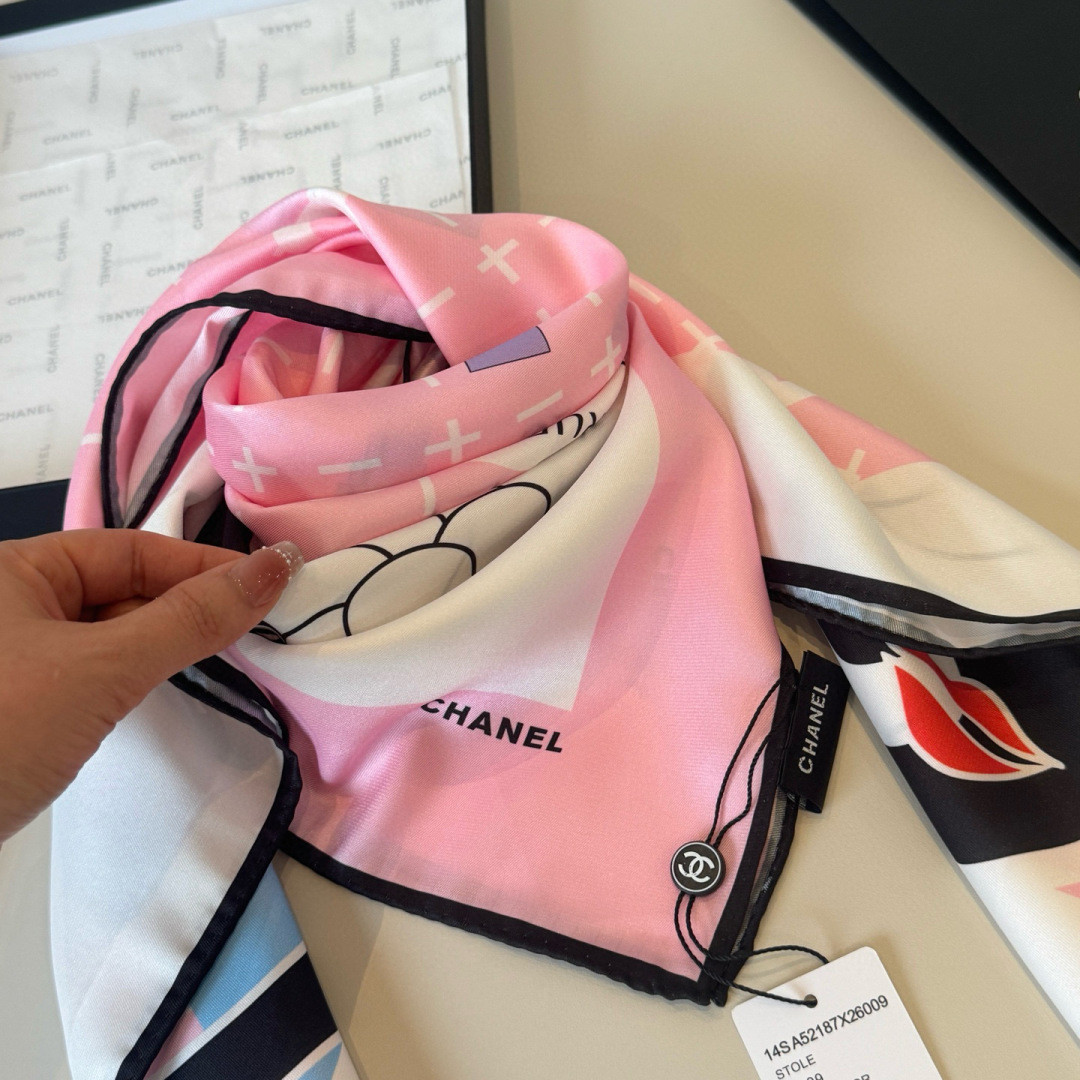 Ch*el scarf 90x90cm