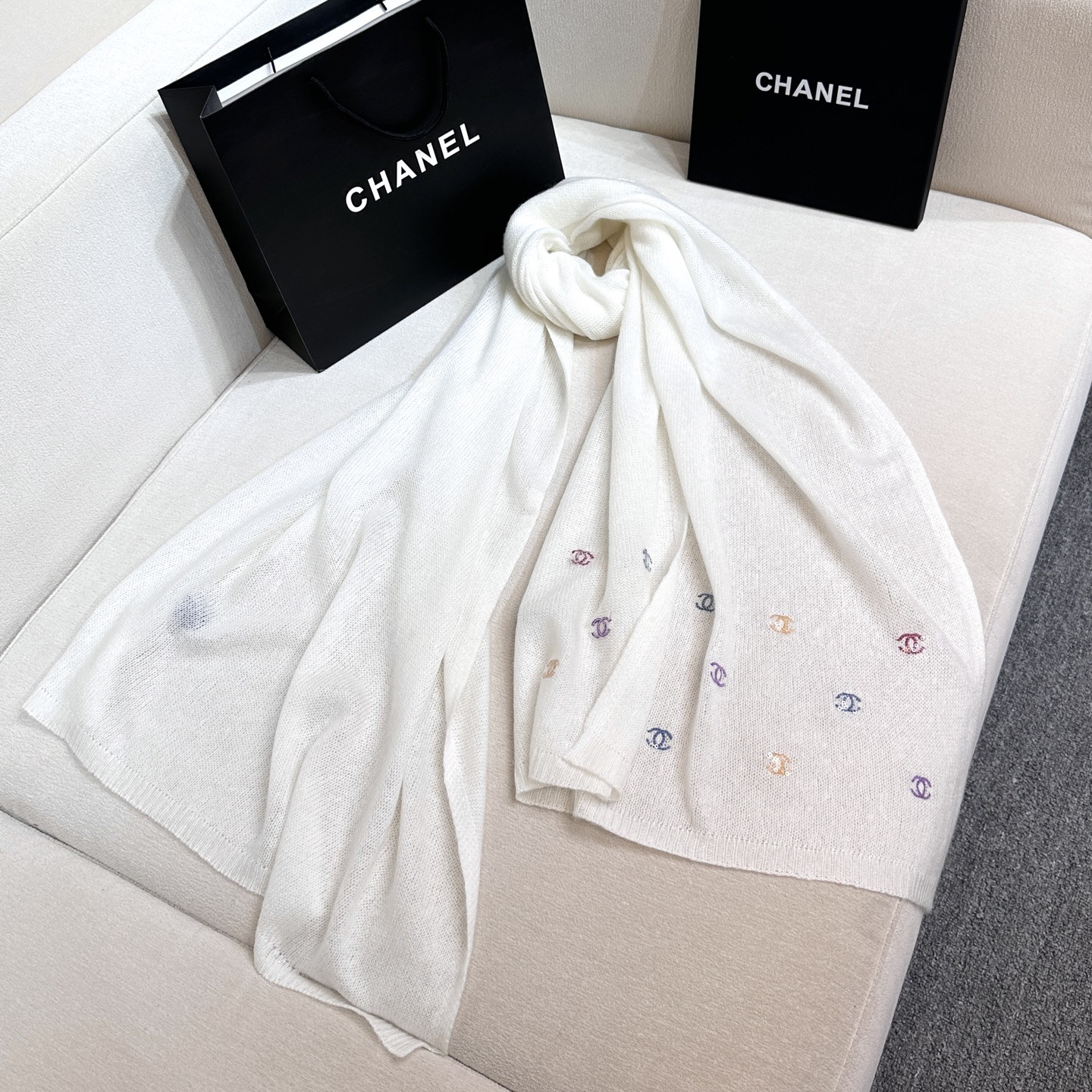 Ch*el scarf 65x180cm 60% cashmere 40% mulberry silk