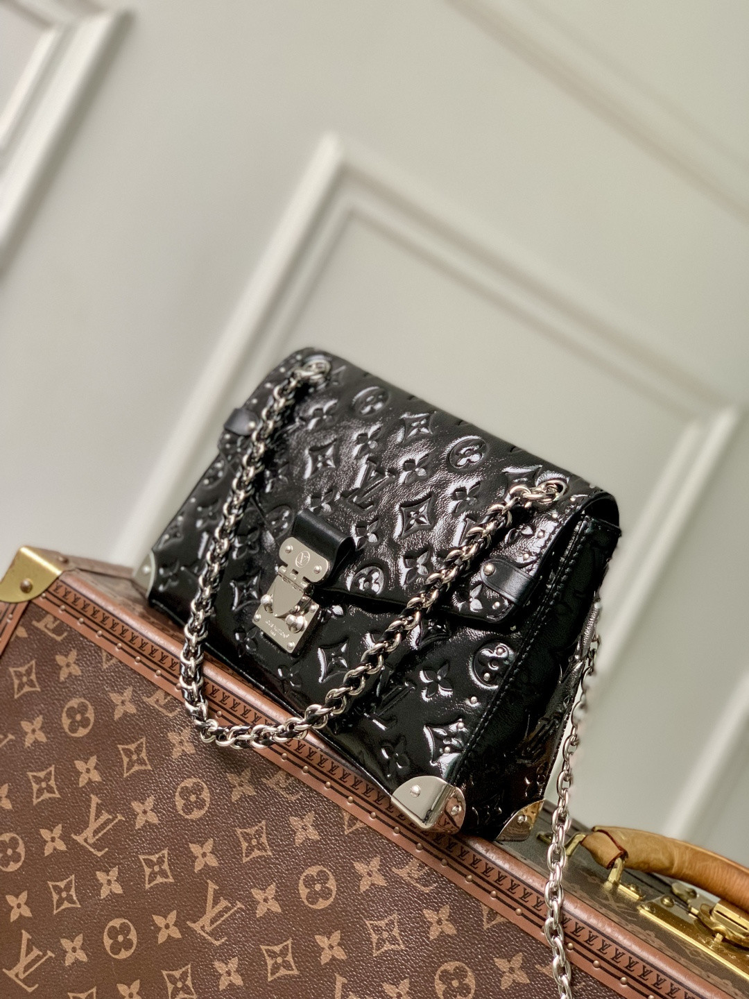 LV TRUNKIE Handbags M28137 16x8x27cm