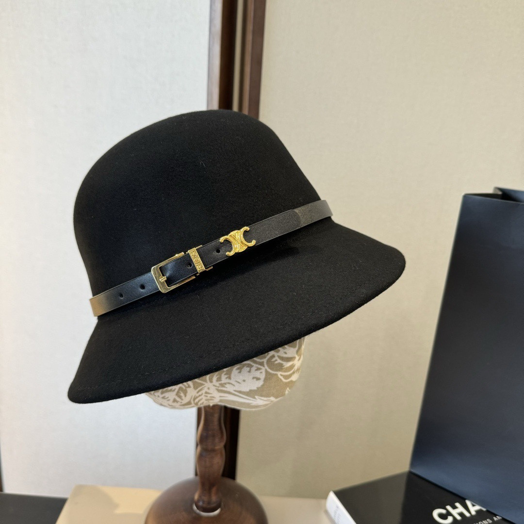 Ce**e bucket hat 100% wool 57cm head circumference