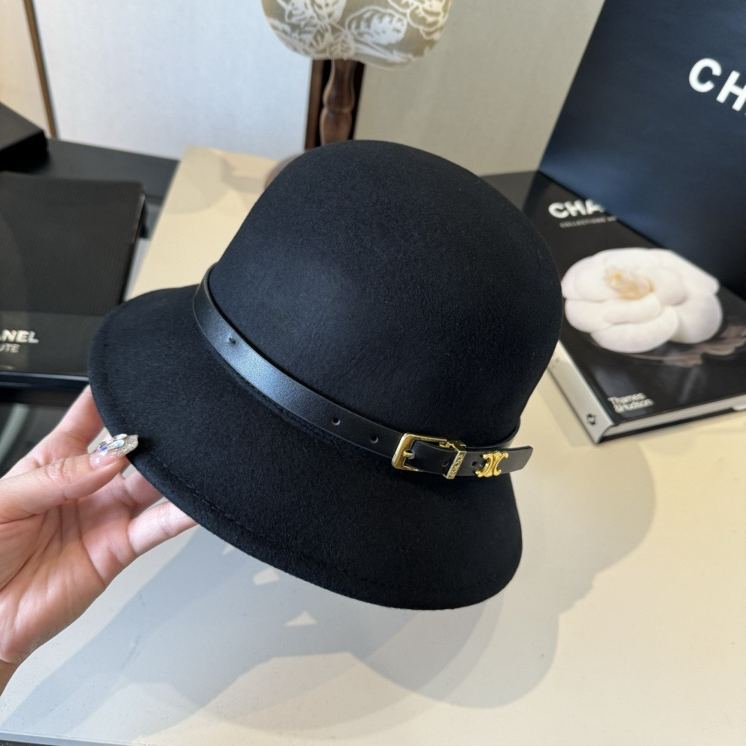 Ce**e bucket hat 100% wool 57cm head circumference
