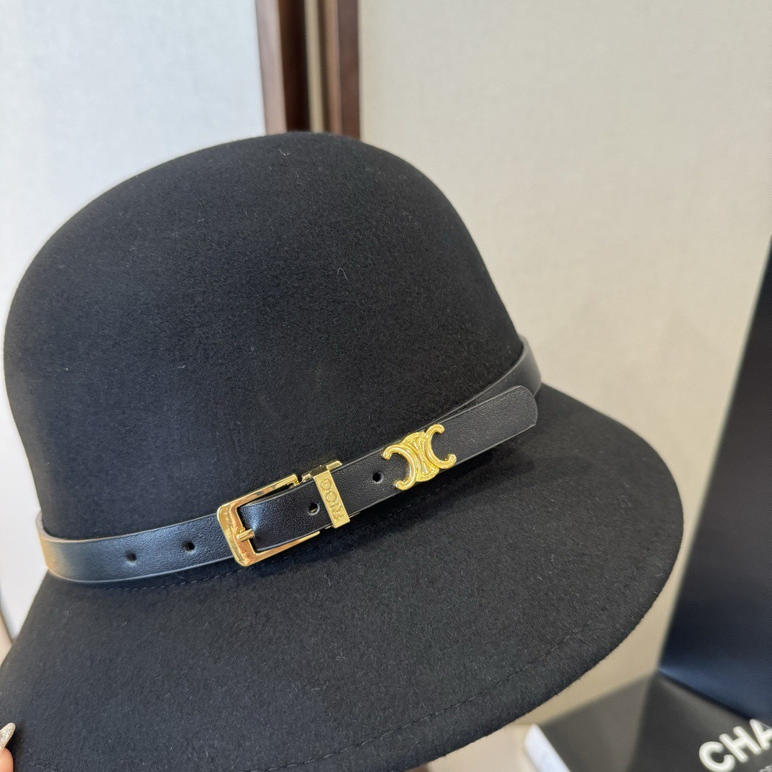 Ce**e bucket hat 100% wool 57cm head circumference