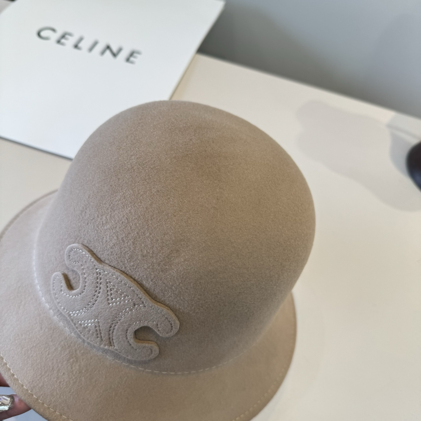 Ce**e wool bucket hat 57cm head circumference