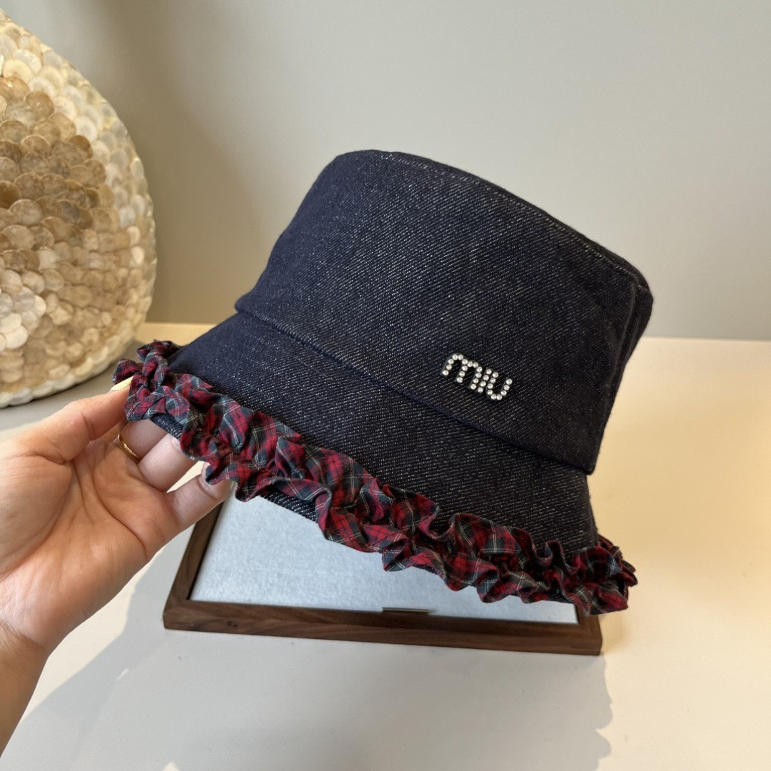 M1v M1v bucket hat 57cm head circumference