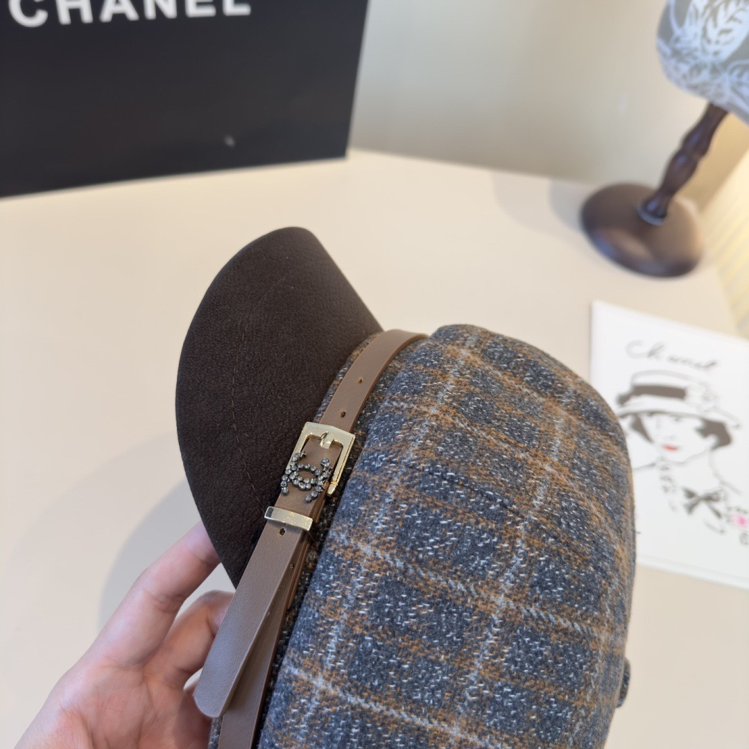 Ch*el newsboy cap 57cm head circumference