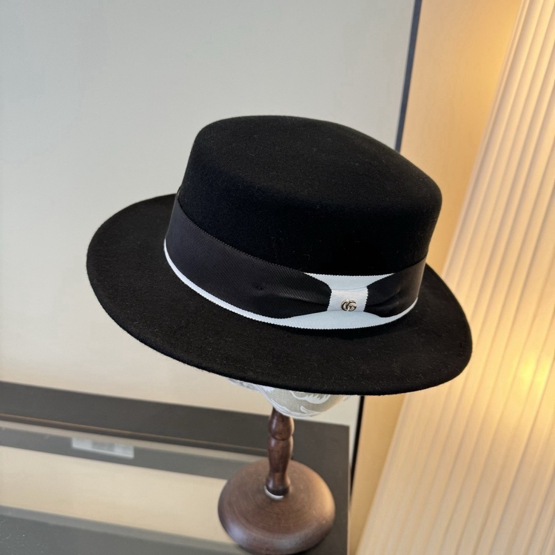 G*u*i wool felt hat 57cm head circumference