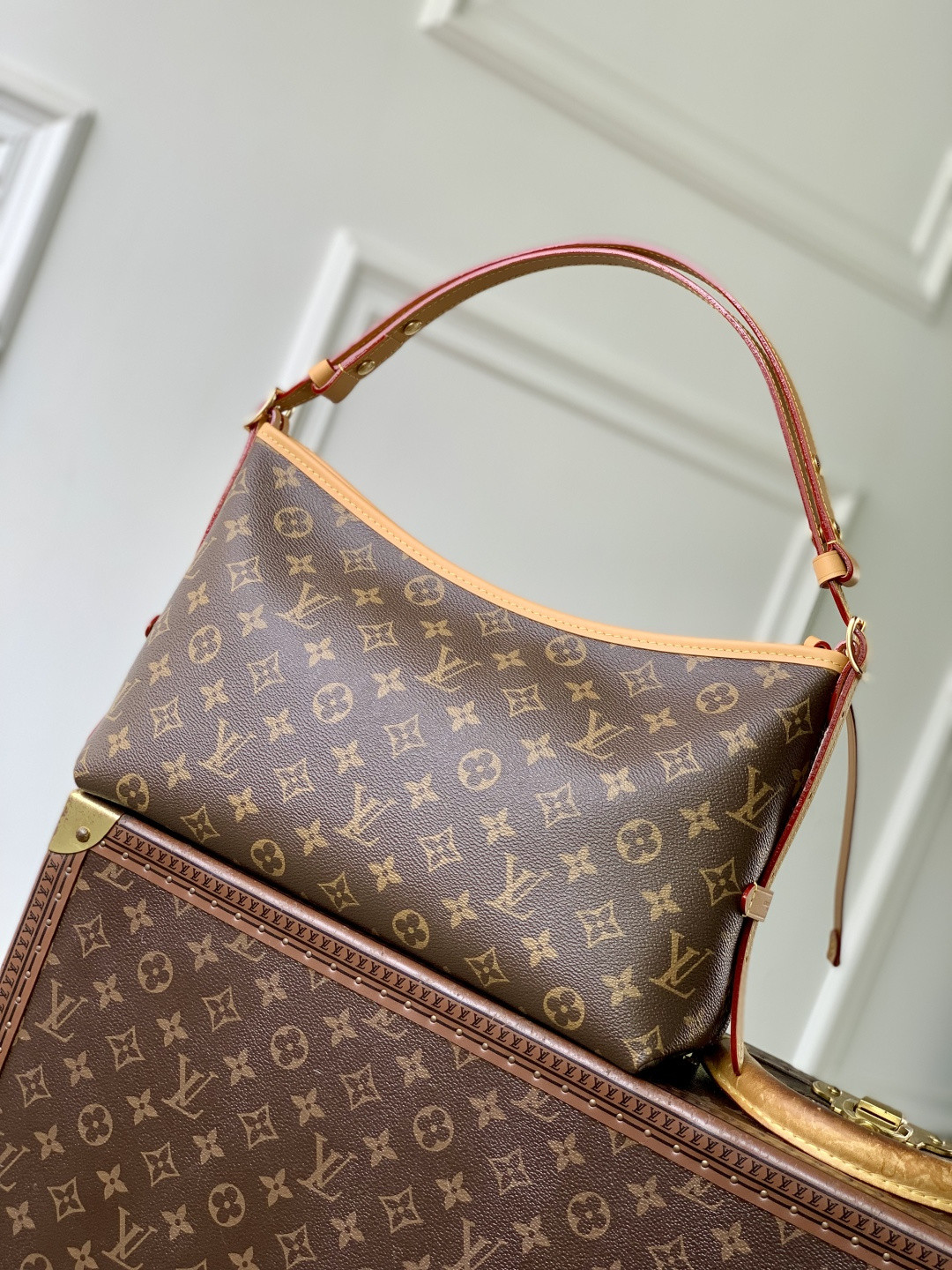 LV CarryAll East West M28101 36x19x10cm