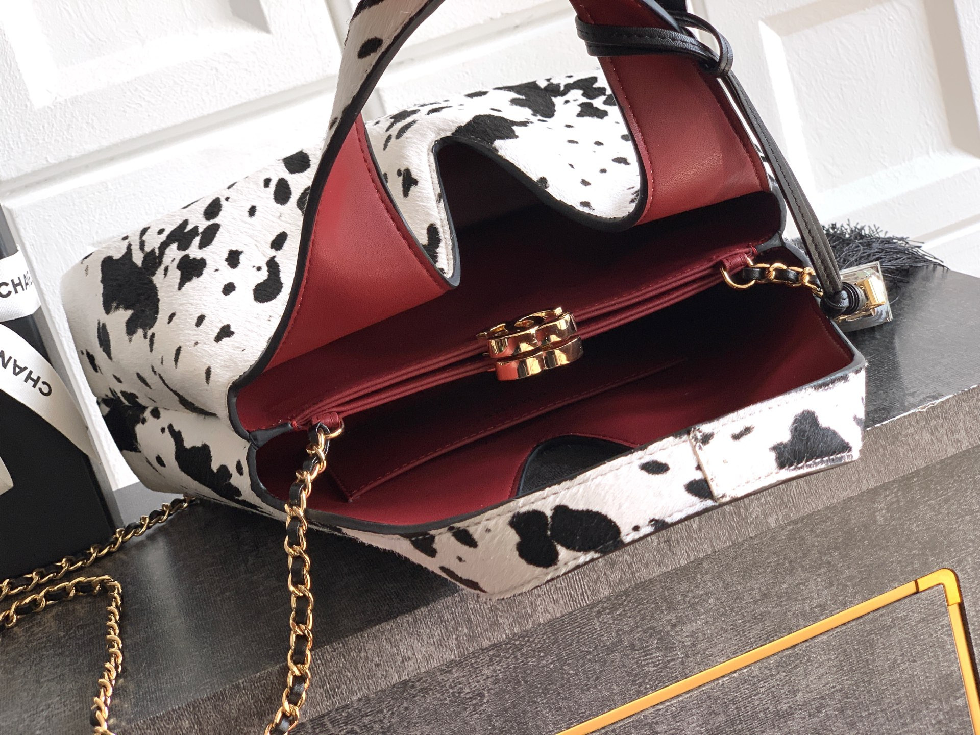 Ch*el tote bag 32x32x11