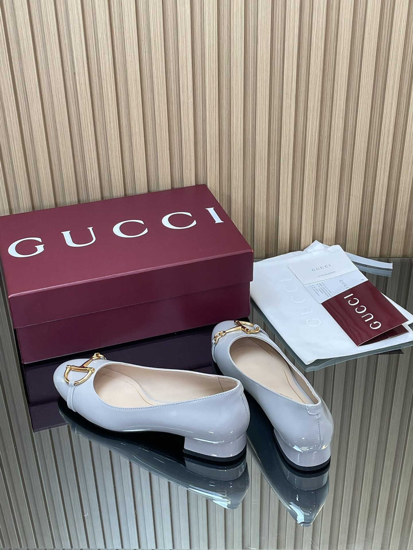 ua G*u*i ballet flat with half horsebit