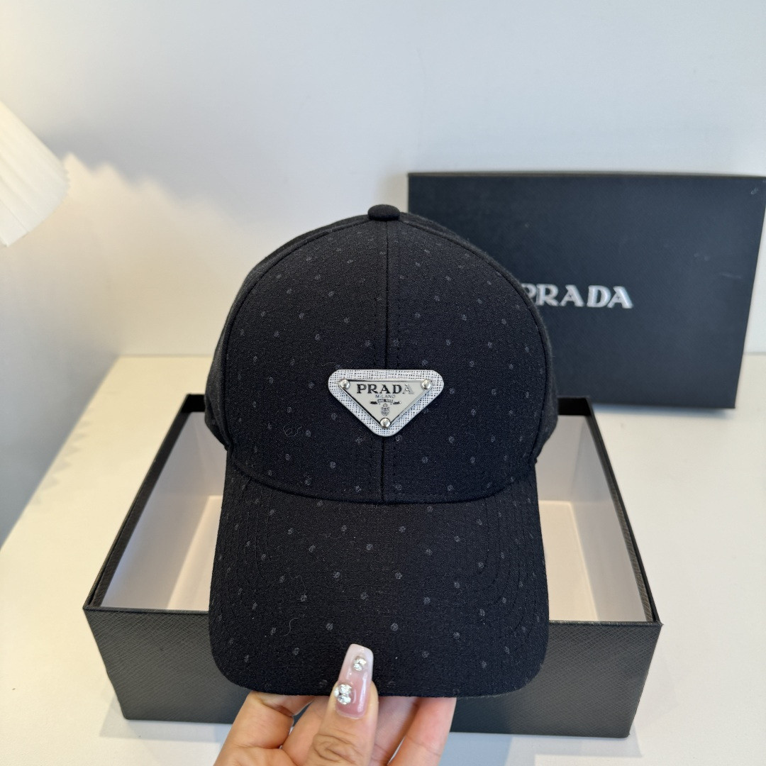 Pra*a baseball cap