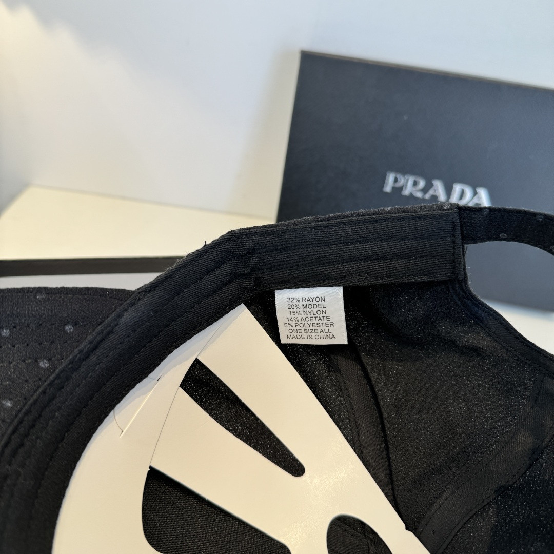 Pra*a baseball cap