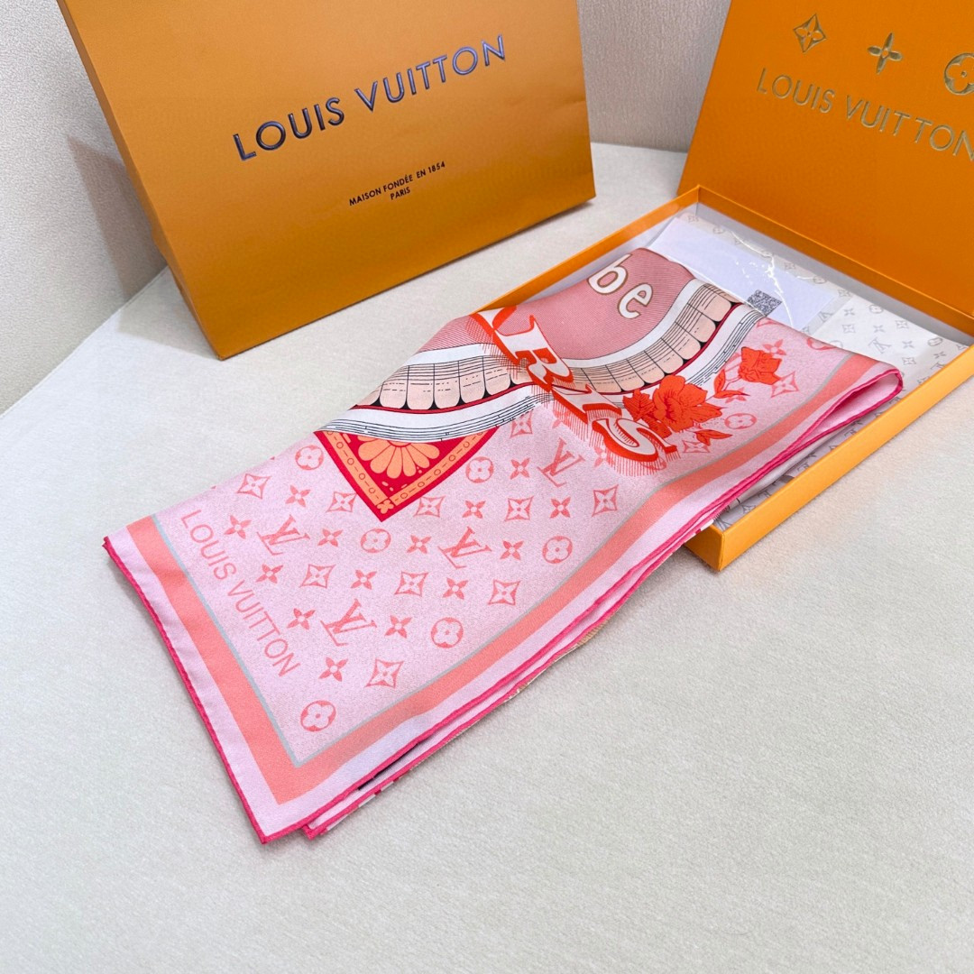 LV silk scarf 90x90cm
