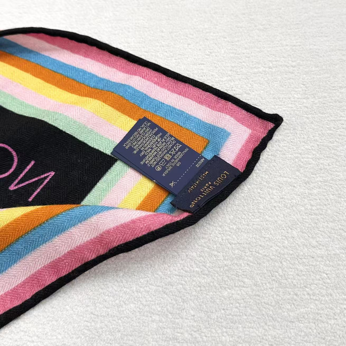 LV x TM scarf 135x135cm 30% silk 70% wool