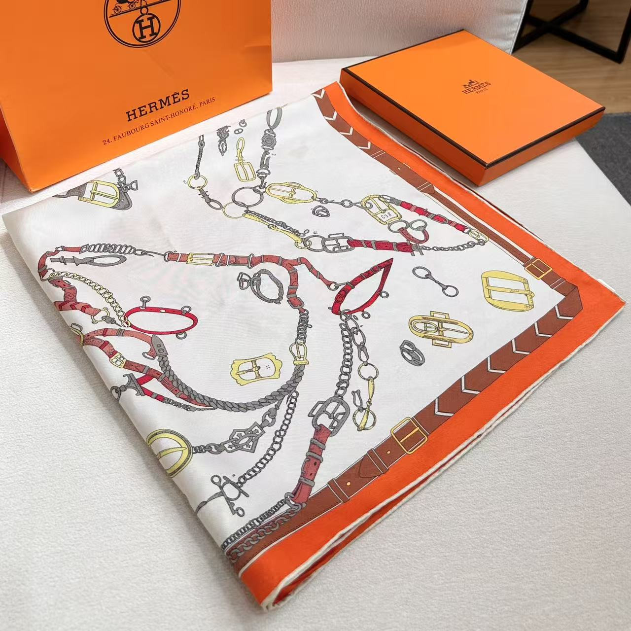 H**mes scarf 88.5x88.5cm