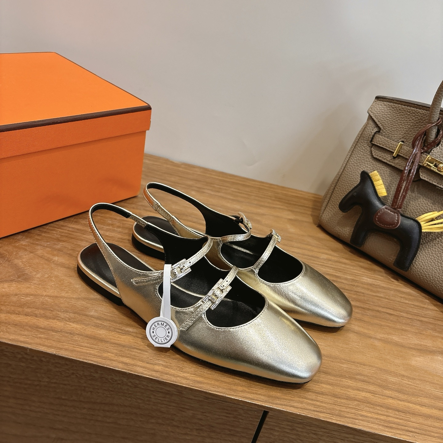 ua H**mes mila slingback