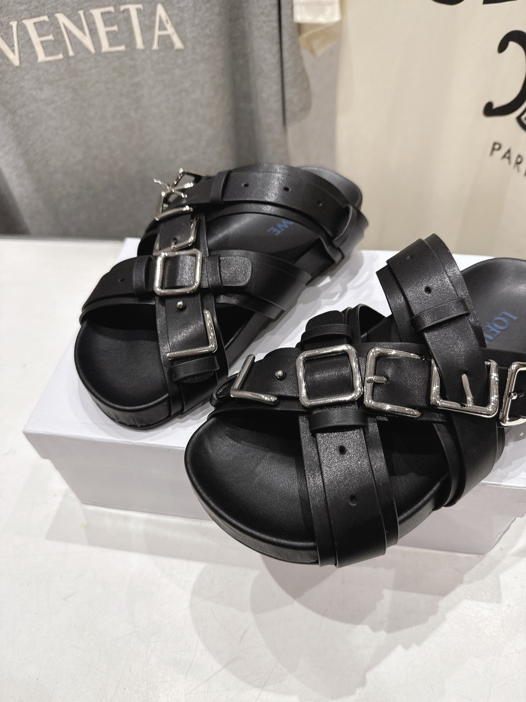 ua L0ew* type fussbett sandal