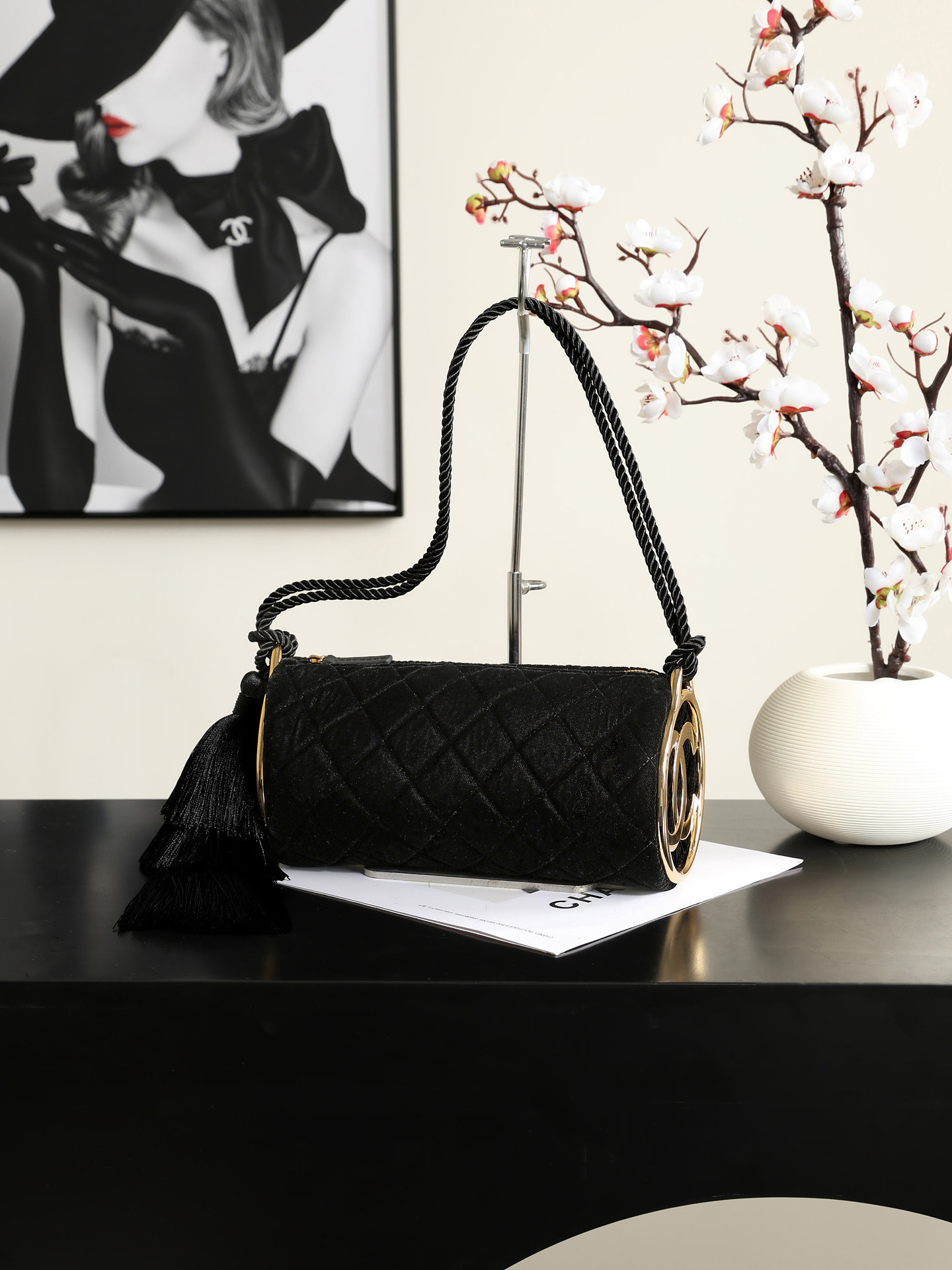 Ch*el clutch with strap ap5310 12x23x12cm