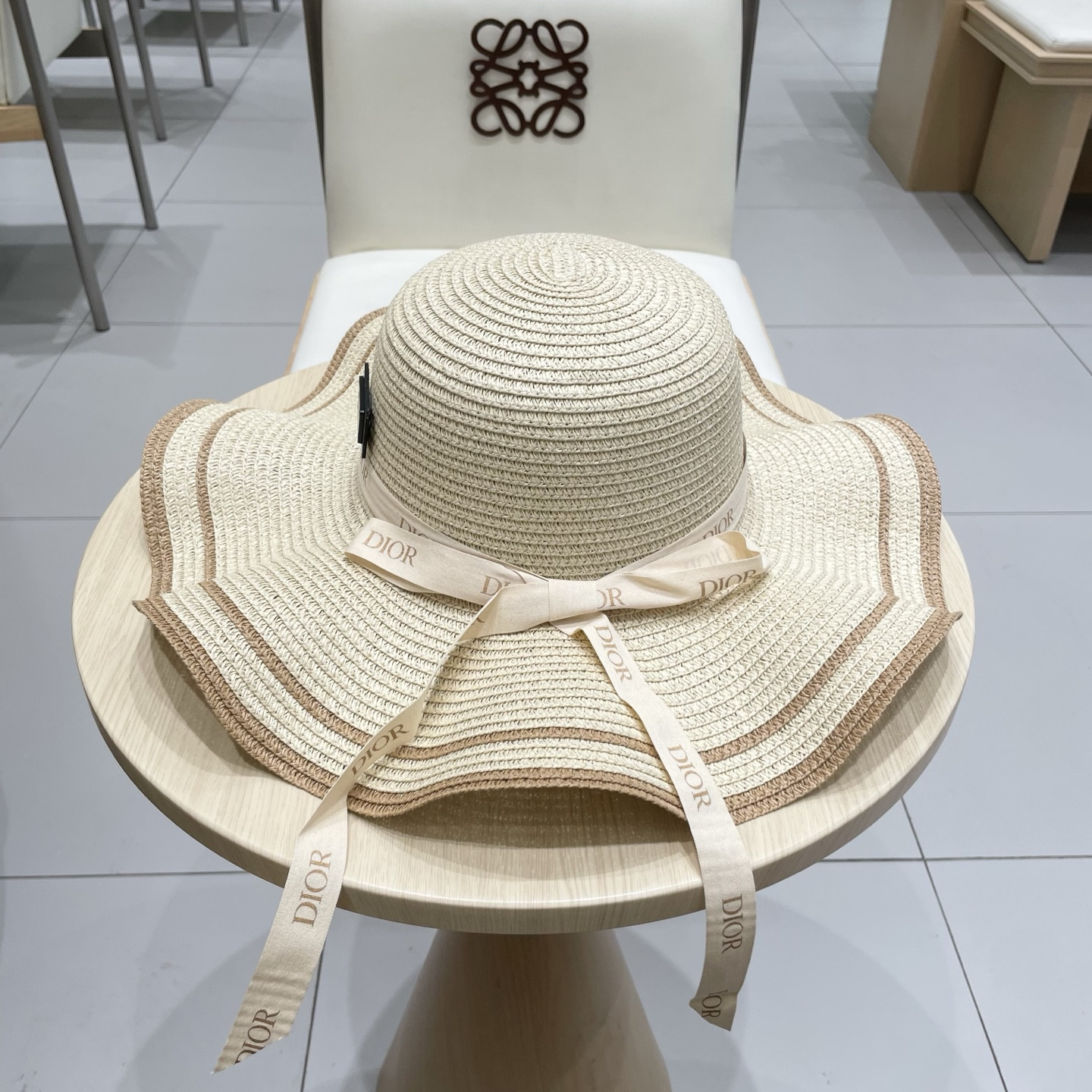 D*or straw hat 57cm head circumference