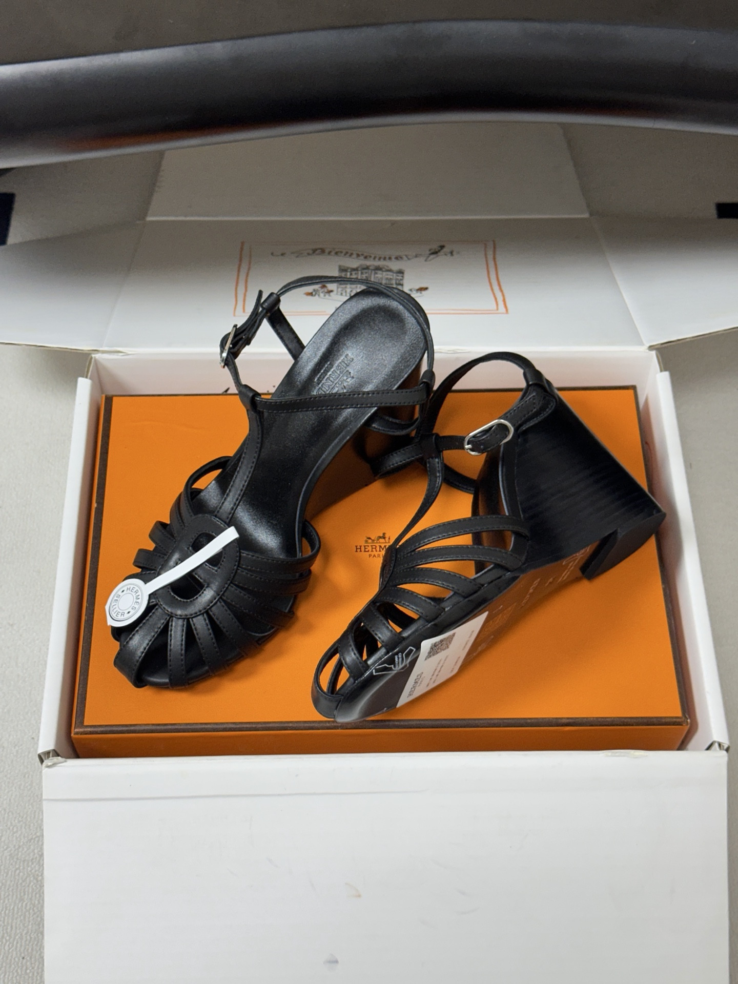 ua H**mes noa sandal 10.5cm heel
