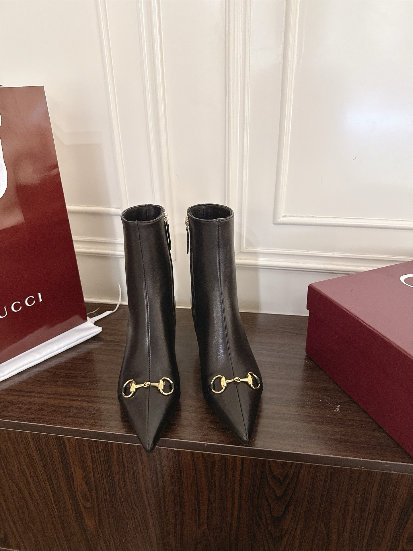 ua G*u*i vittoria bootie 5.5cm heel