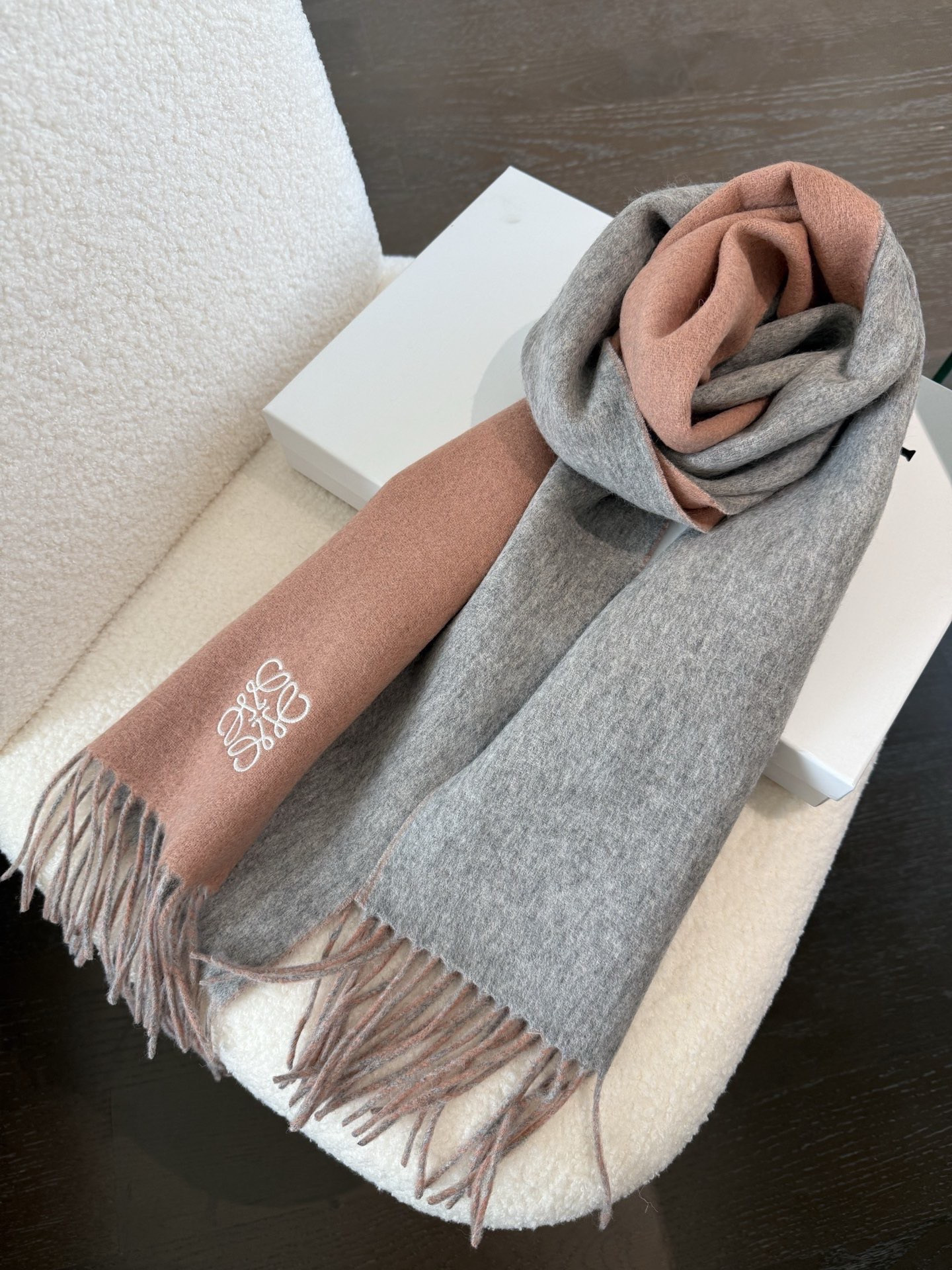 L0ew* scarf 30x180cm