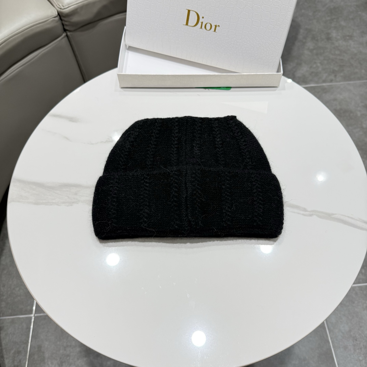 Ch**me He**ts beanie